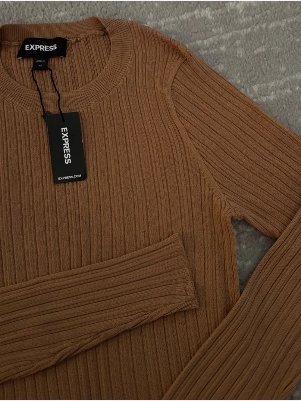 Express Ribbed Long-Sleeve Top - Picture 2 of 4